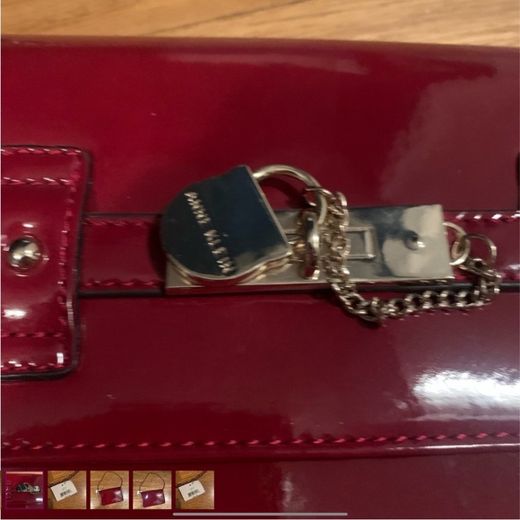 NWOT Anne Klein red purse - Picture 2 of 3